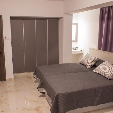 Makronissos Beach Studio Aya Napa Dış mekan fotoğraf